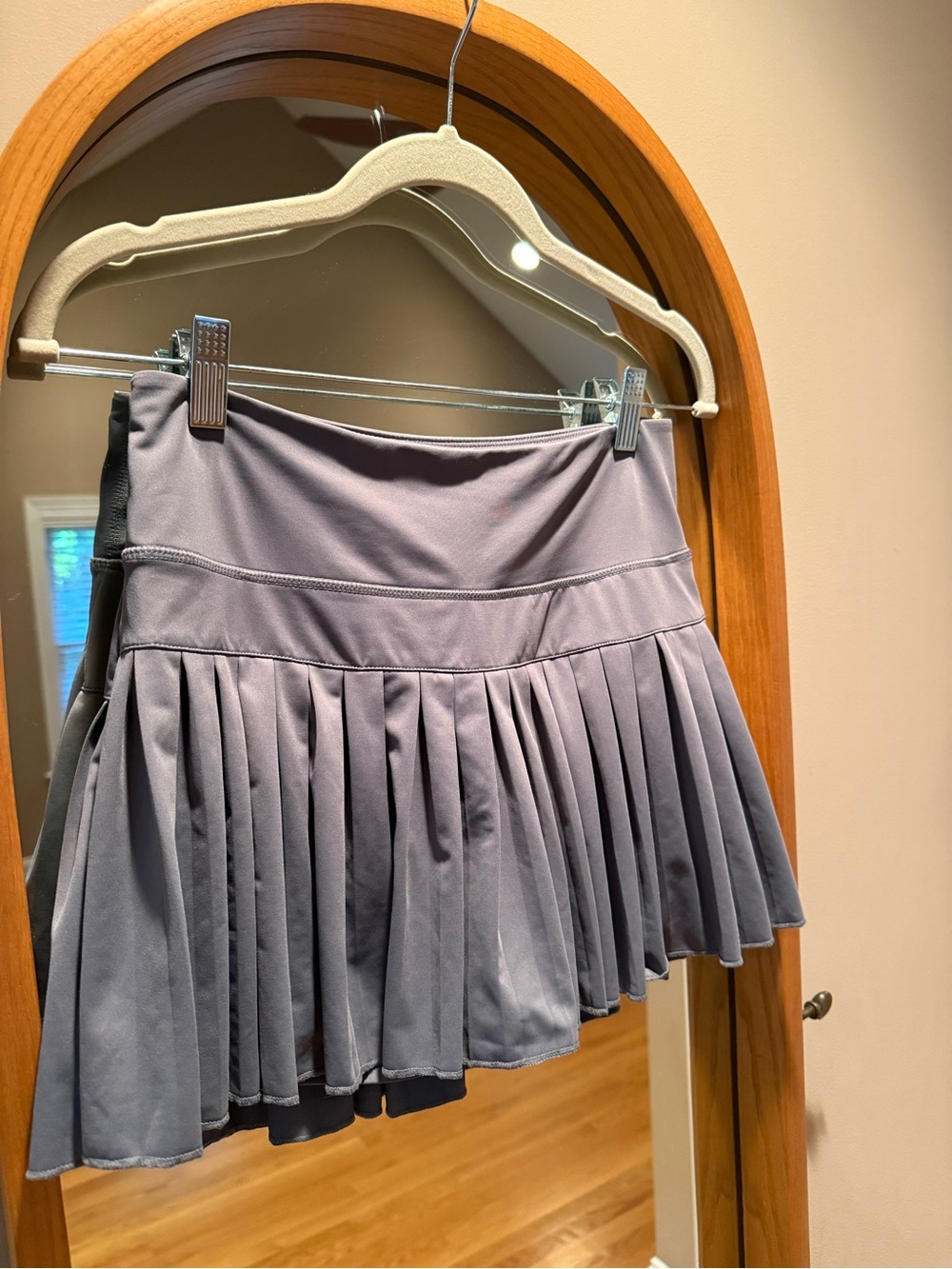 Goldhinge Gray Pleated Athletic Skort - Women's